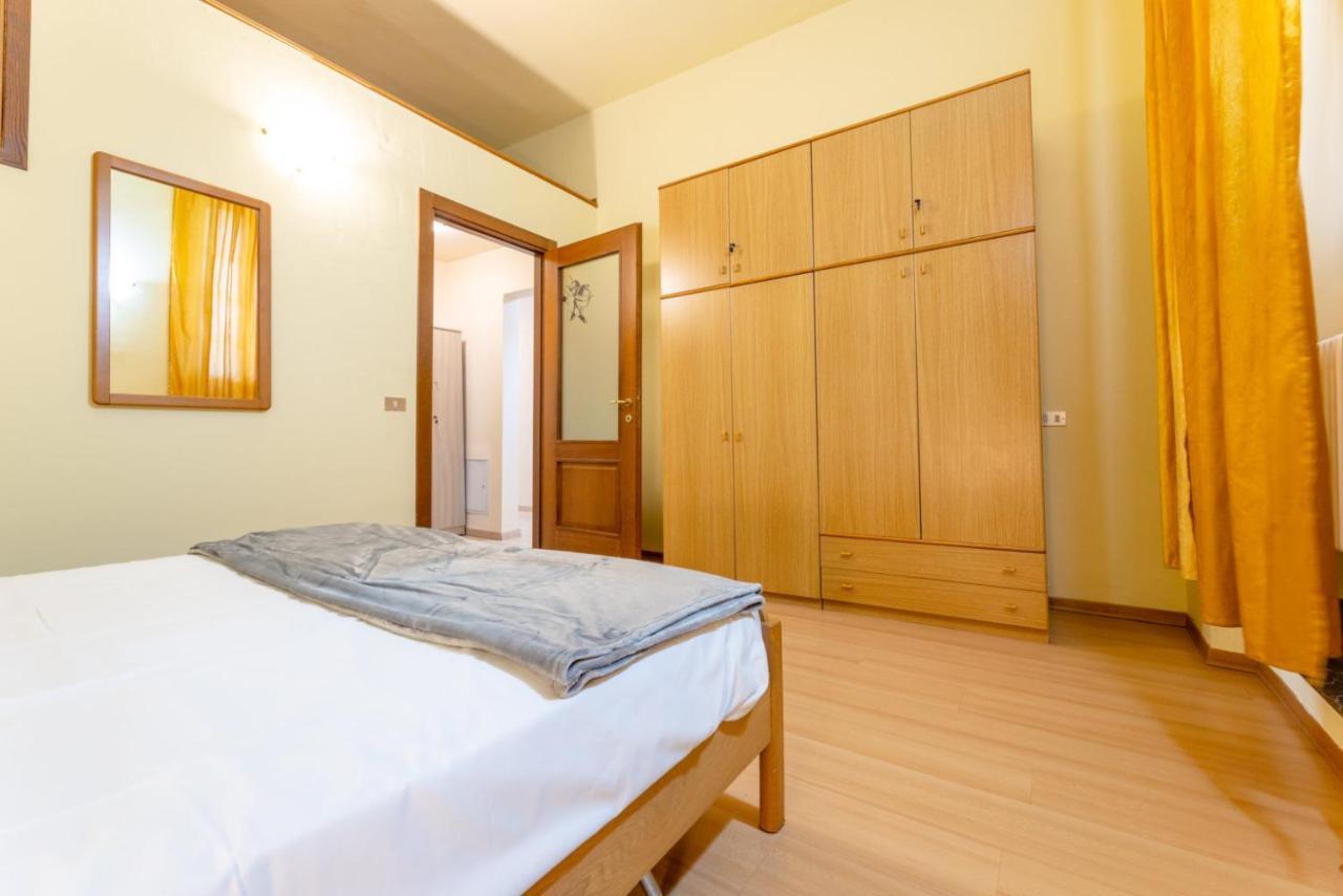 Aosta Centre Apartments - Porta Pretoria 56 מראה חיצוני תמונה