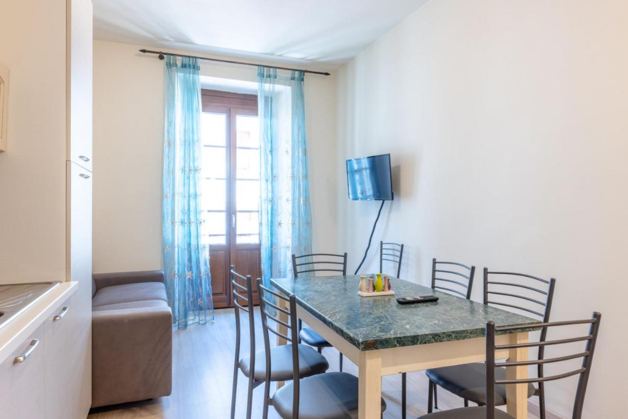 Aosta Centre Apartments - Porta Pretoria 56 מראה חיצוני תמונה