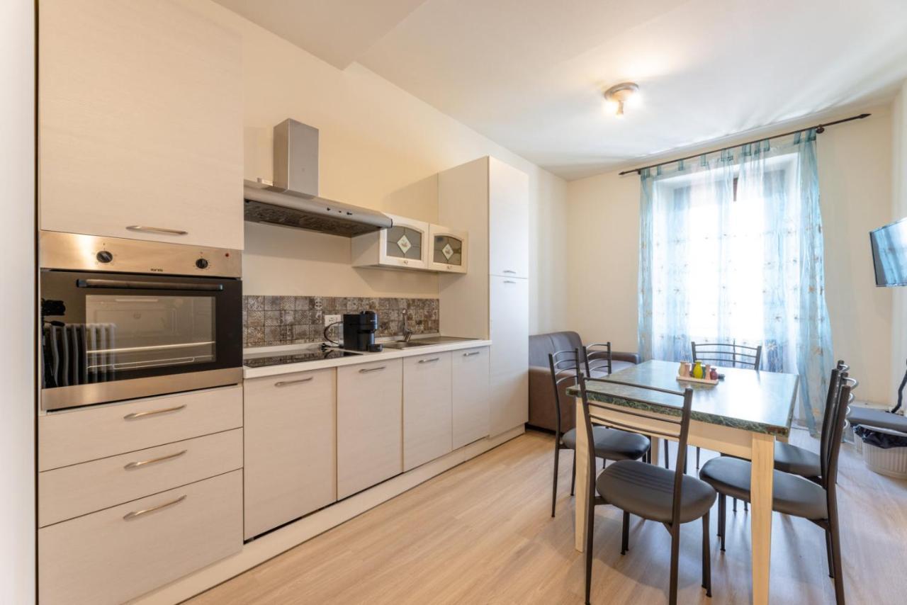 Aosta Centre Apartments - Porta Pretoria 56 מראה חיצוני תמונה